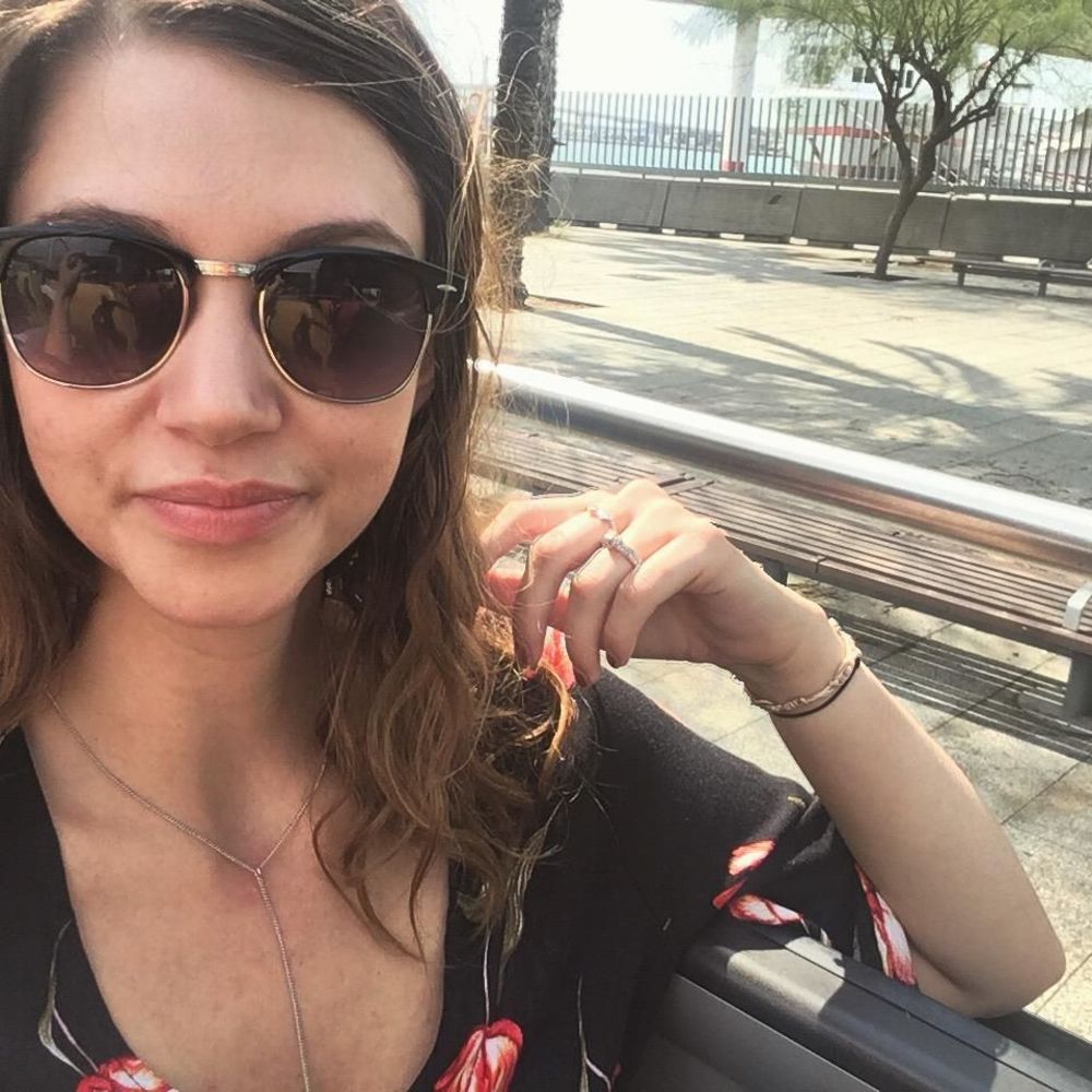 Meet your Posher, Larrissa